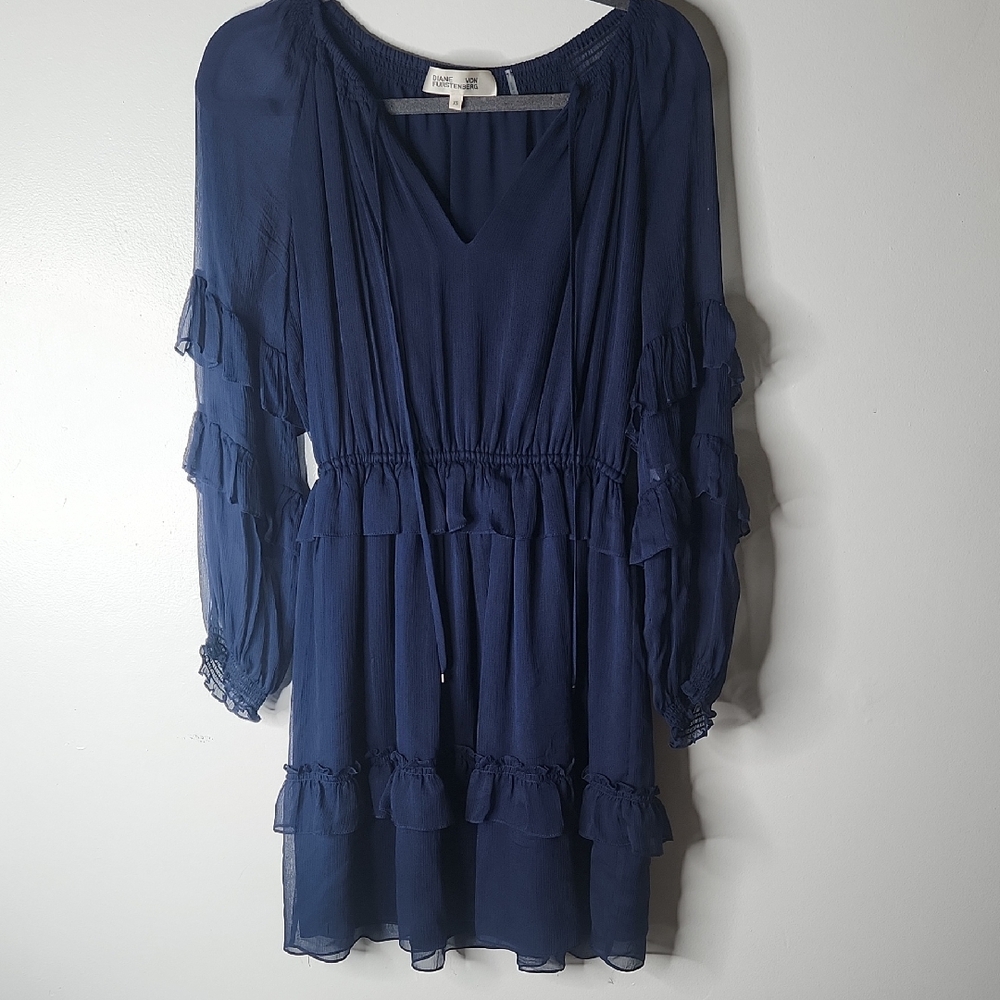 Diane Von Furstenberg Blue Ruffled Tiered cocktail Dress Size XS